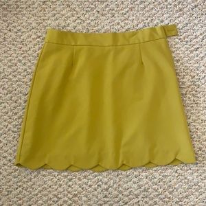 Scalloped hem skirt